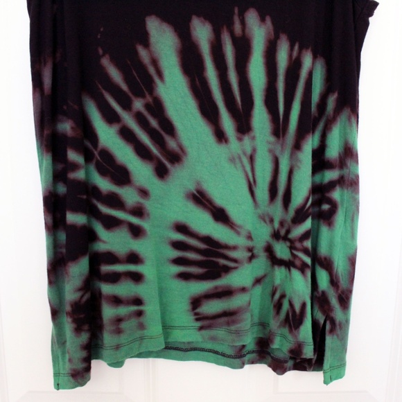 Handmade reverse tie dye Adrienne Vittadini tank top by Hue Revival - Picture 3 of 9
